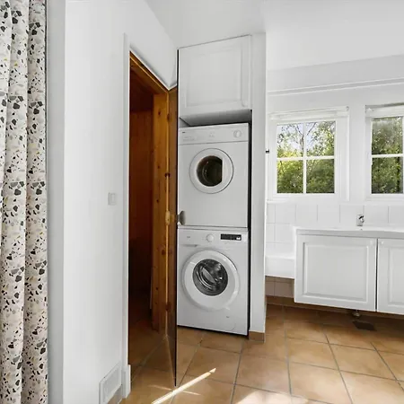 1061-n-vejby-lundebakken-1 * Vejby