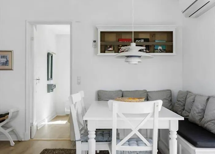 1061-n-vejby-lundebakken-1 Holiday home *